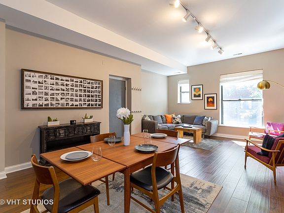 4th image of 846 W Cornelia Ave #15