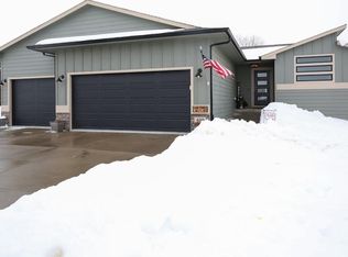 400 N Ceylon Ave, Tea, SD 57064