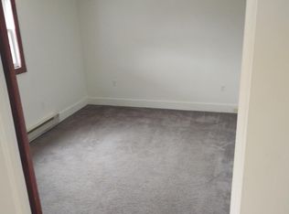 142 Market St #B, Moscow, PA 18444