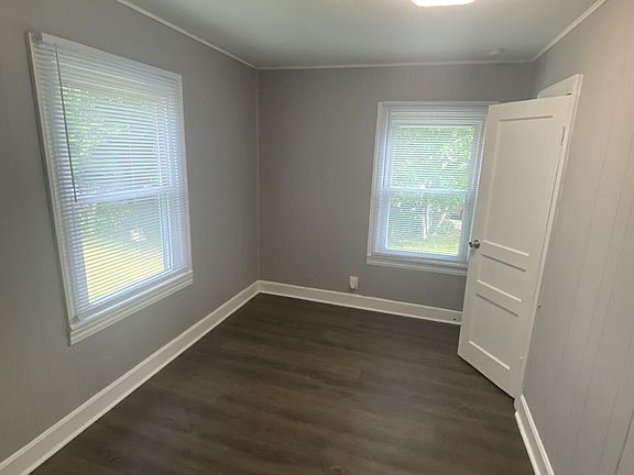 5th image of 200 Bridgeway Ave