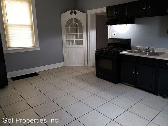 4th image of 5714 Helen Ave