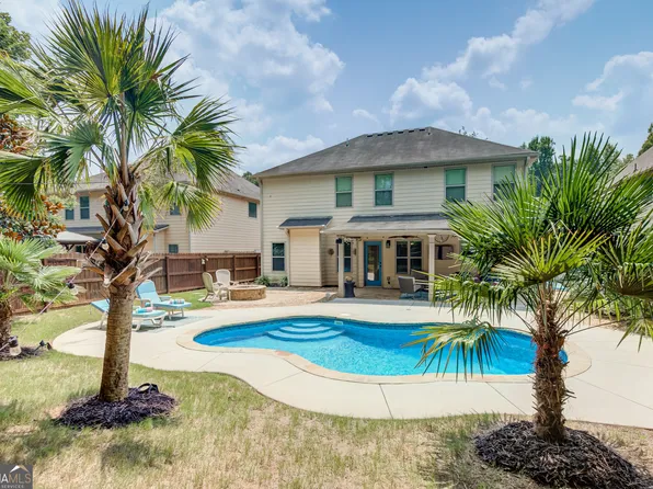 230 Scenic Hills Dr, Newnan, GA 30265