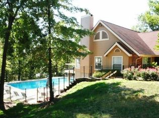 5617 Hunters Valley Ct APT J, Saint Louis, MO 63129