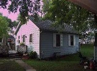 11380 Harold Dr, Luna Pier, MI 48157