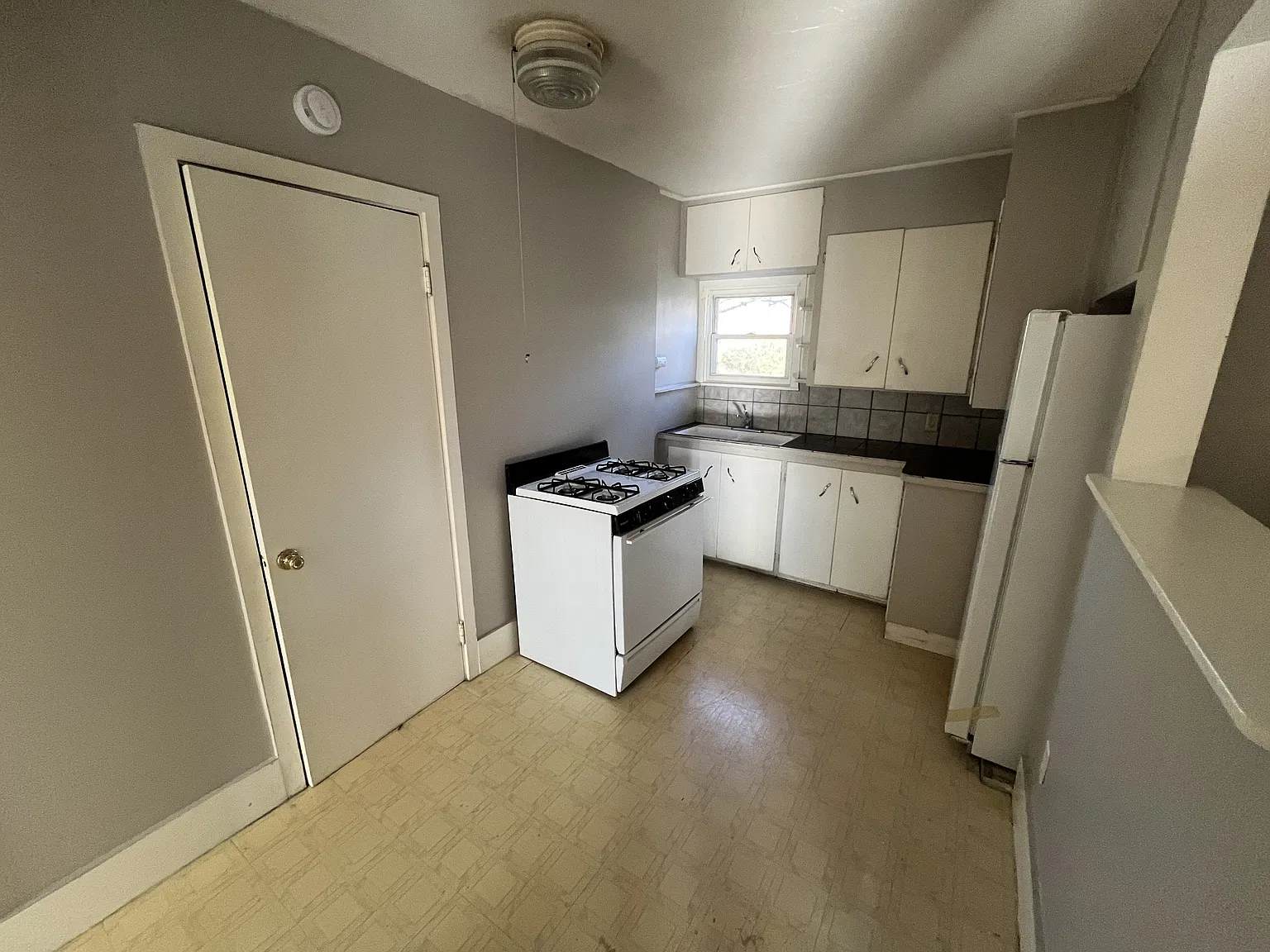 25 Walnut Street - 2 — Photo 4