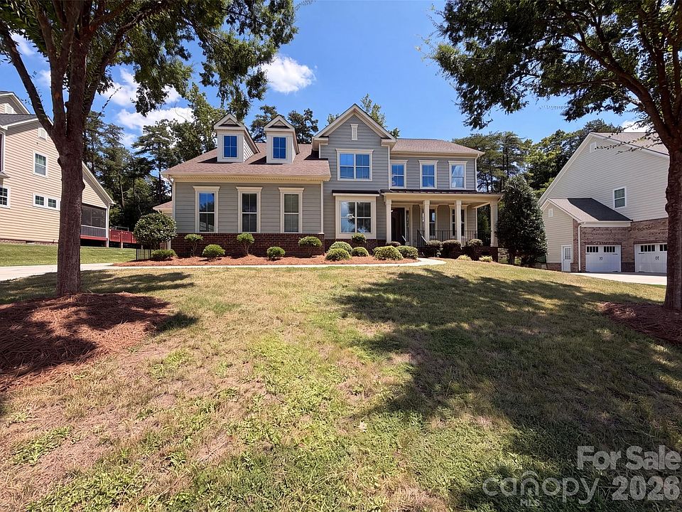 1st image of 147 Monteray Oaks Cir