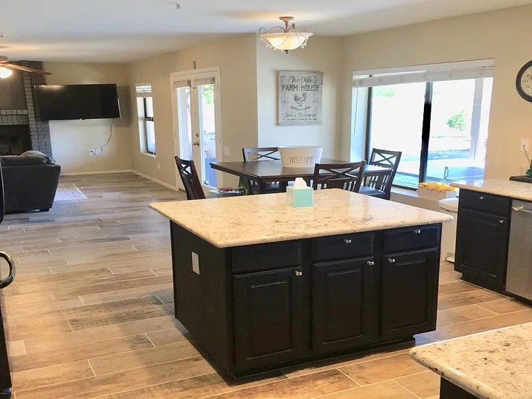 9011 E Sharon Dr — Photo 19