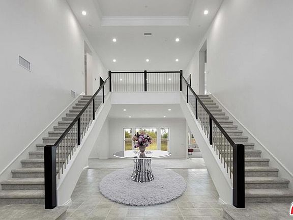 3rd image of 10603 Wood Briar Ct