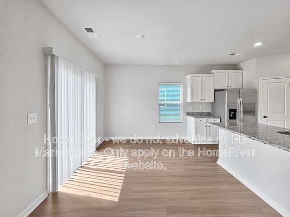 3rd image of 3331 Burberry Dr