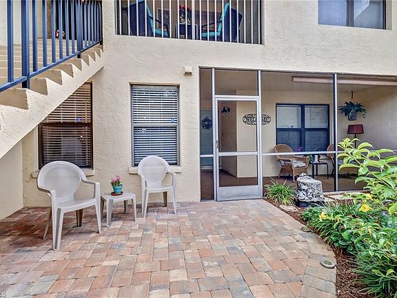 2nd image of 512 Foxtail Ct #512