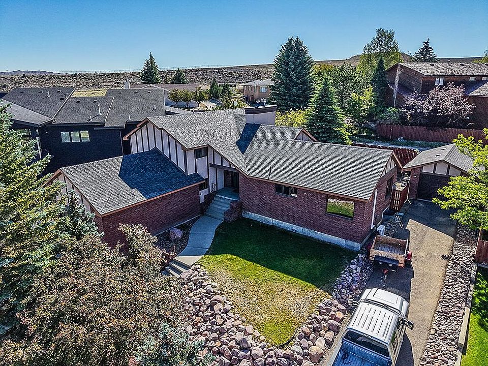 1st image of 2064 Skyview St