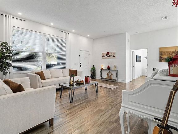 5th image of 15101 REDVALE DRIVE