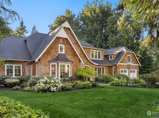 13365 NE Cambridge Crest Way, Bainbridge Island, WA 98110