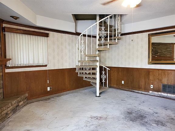 5th image of 101 Oakwood Ln