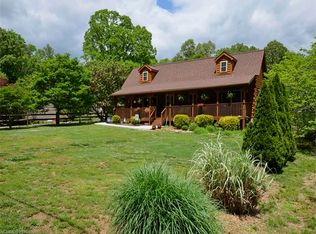 9 Pinnacle View Rd, Asheville, NC 28803