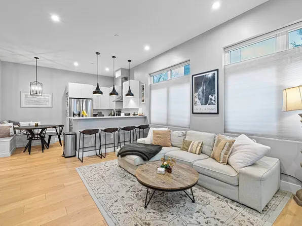 60 Cross St E #110, Somerville, MA 02145