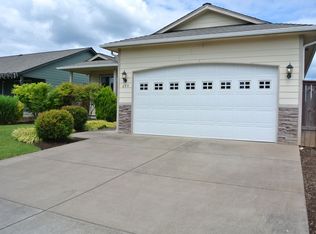 699 Trinity St NE, Albany, OR 97322