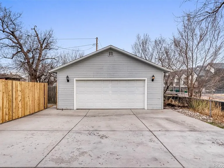 5230 Zuni St — Photo 10