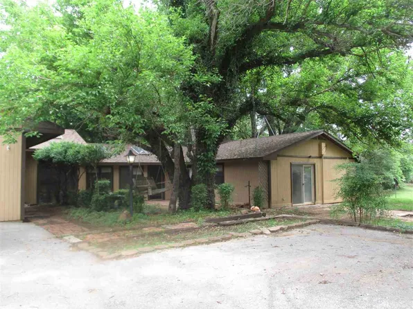 265325 E 1810th Rd, Walters, OK 73572