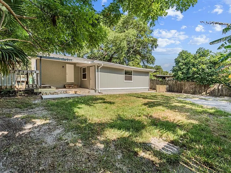9616 N Oklawaha Ave #1/2 — Photo 39