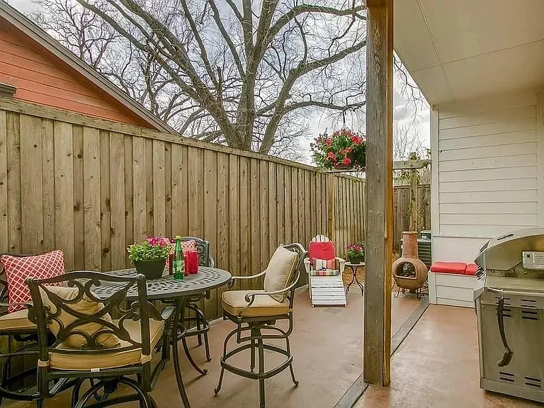 4929 Homer St — Photo 6