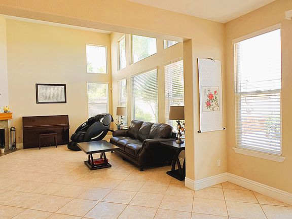 5th image of 13305 Trailhead Pl