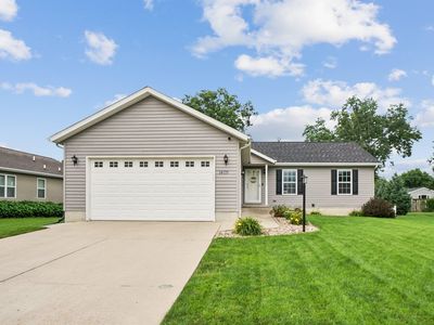 1409 Springbrook Dr, Cedar Falls, IA, 50613