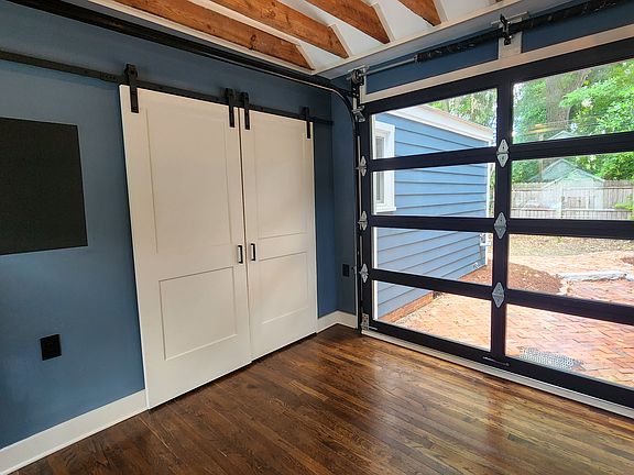 5th image of 207 Highland Ave