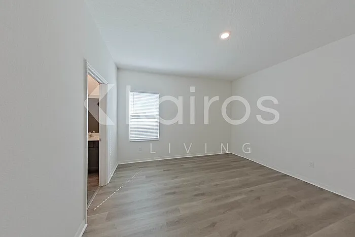 30059 Fedora Cir — Photo 10