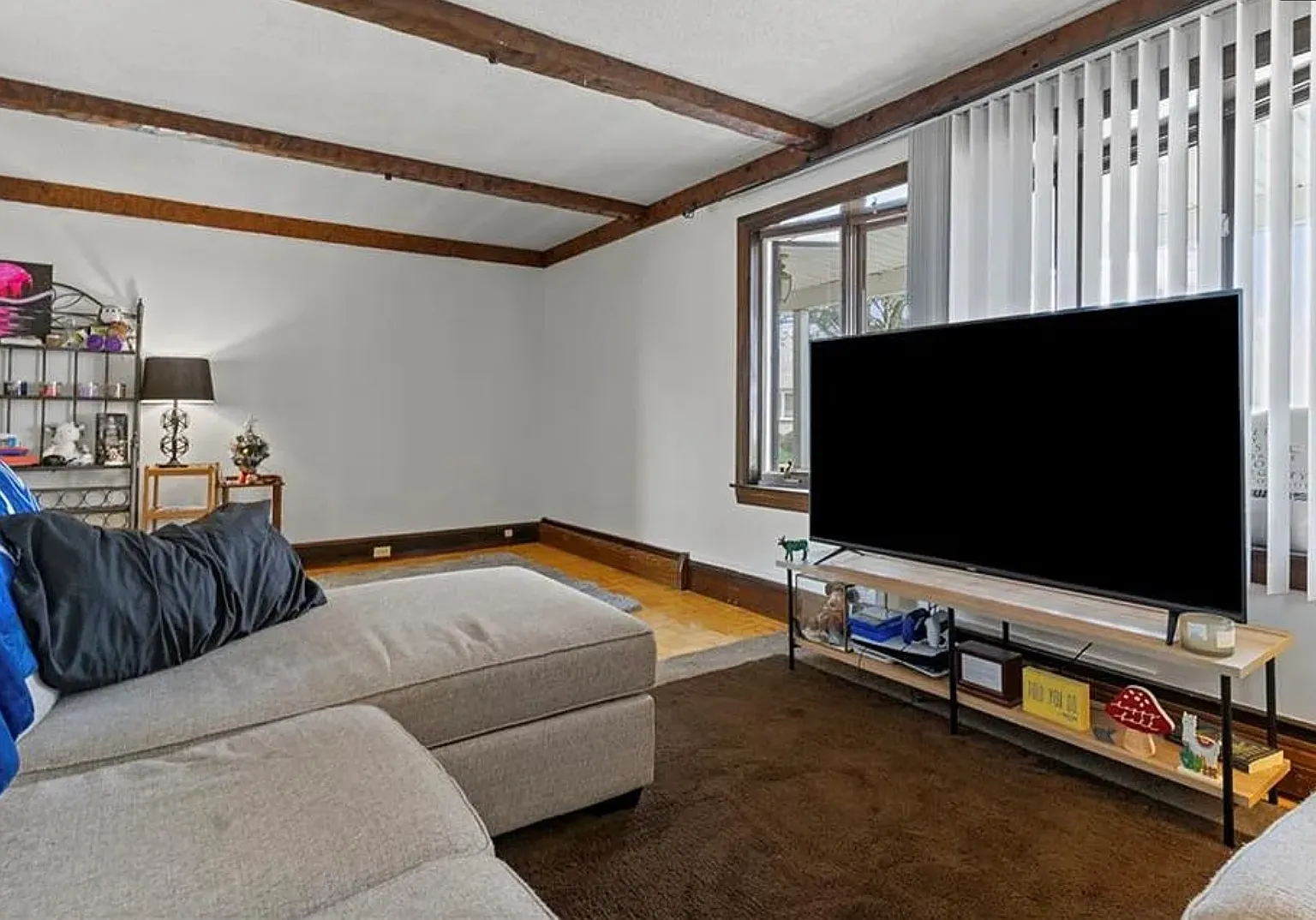 171 Leonard Ave — Photo 2