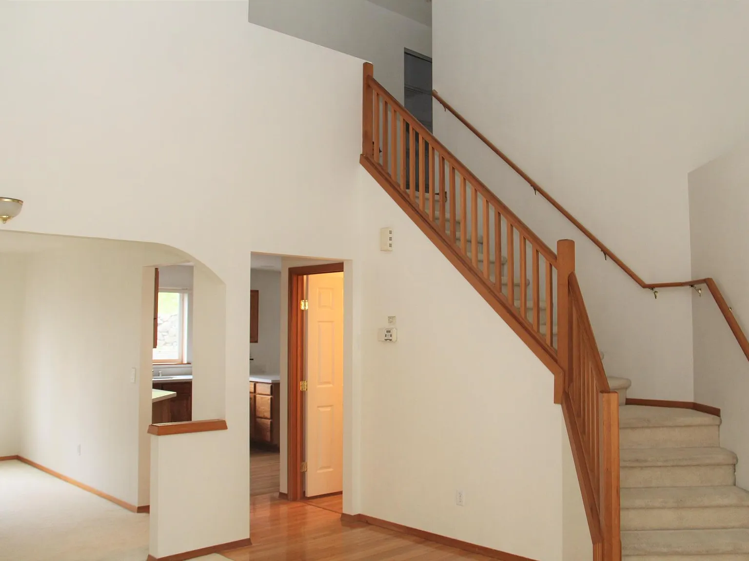 4 bed, 2.5 bath, 2040 sqft, $3,300 — Photo 3