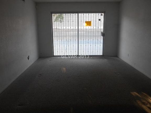 3rd image of 5623 S Eastern Ave