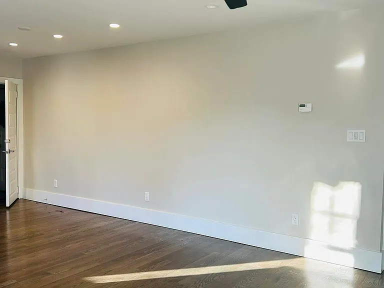 12 Lincoln St #4 — Photo 23