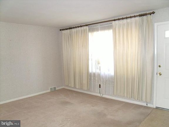 3rd image of 519 Andrea Dr