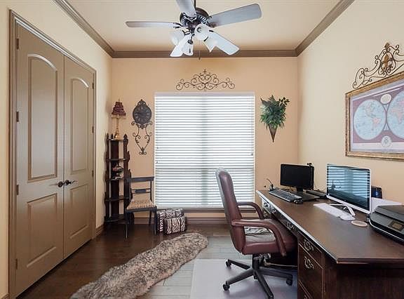 4th image of 1116 Chapel Hill Ct