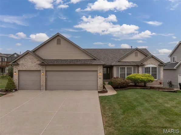 834 Railway Cir, Wentzville, MO 63385