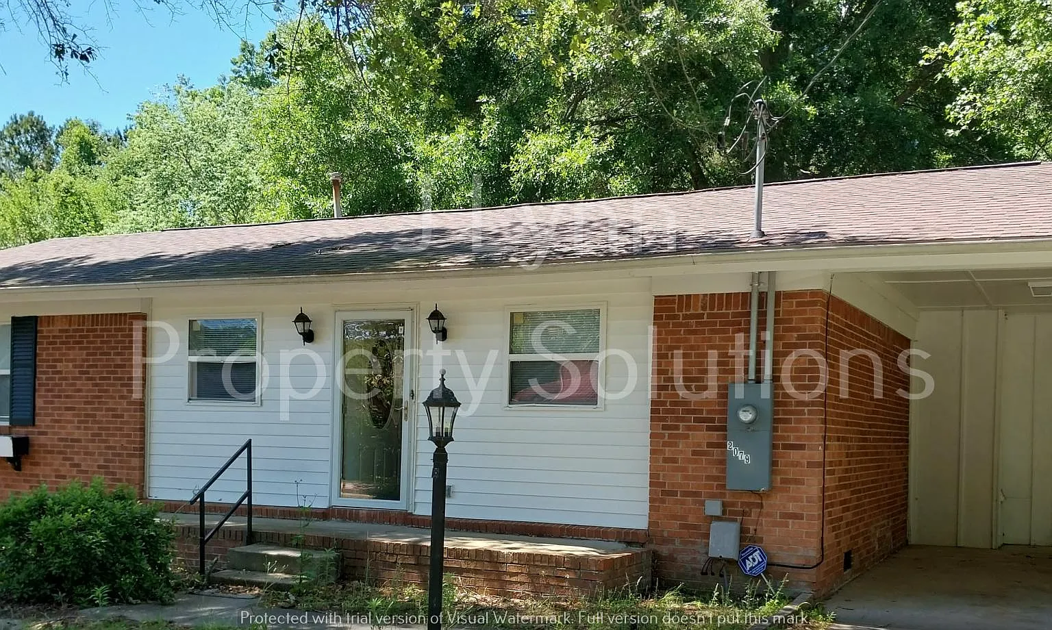 3 bed, 1090 sqft, $1,400 — Photo 1