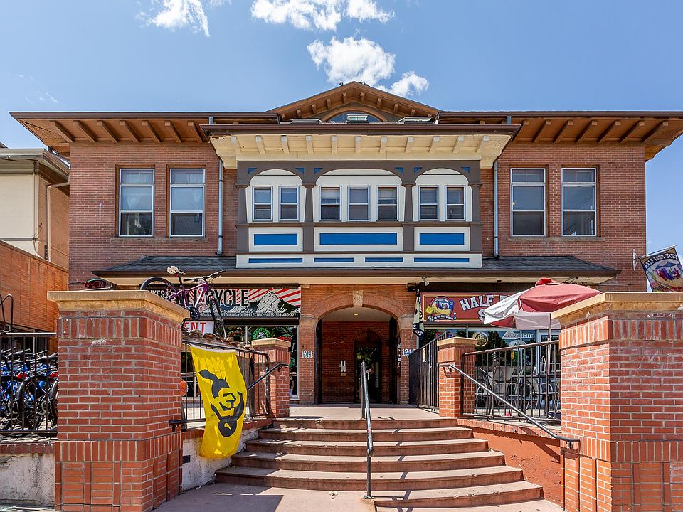 1215 13th St Exterior