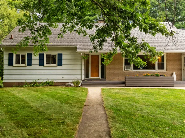 4611 Dennis Dr Unit 2, Madison, WI 53704
