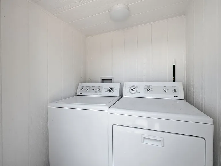 936 N Ogden St — Photo 21