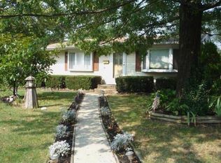 39 Cambridge Cir, Maple Shade, NJ 08052