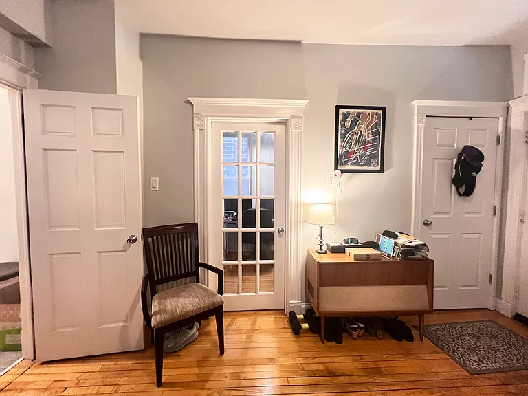 2323 W Dickens Ave #1 — Photo 15