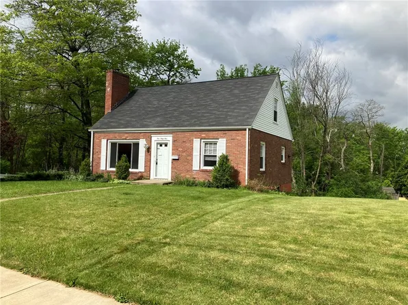 444 Spencer Ave, Sharon, PA 16146