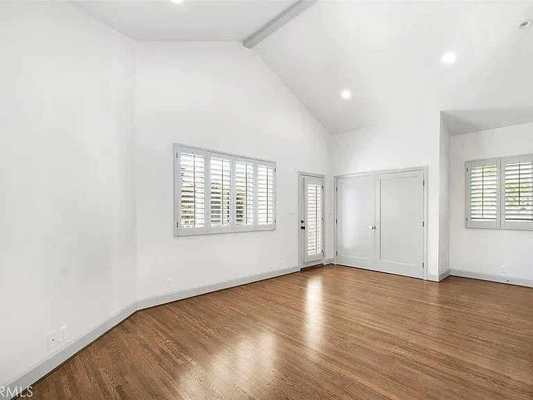 8848 Ashcroft Ave — Photo 20