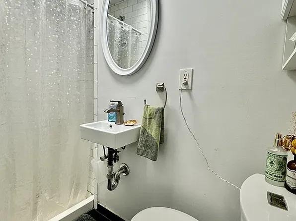 22-13 24th Street image 15 of 22