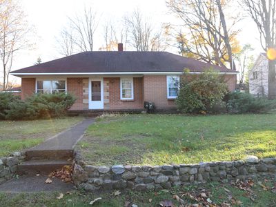 121 E Fremont St, Douglas, MI, 49406