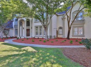 8315 Sentinae Chase Dr, Roswell, GA 30076