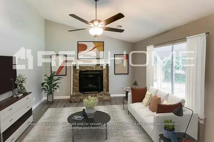 4 bed, 2.0 bath, 1382 sqft, $1,895 — Photo 4