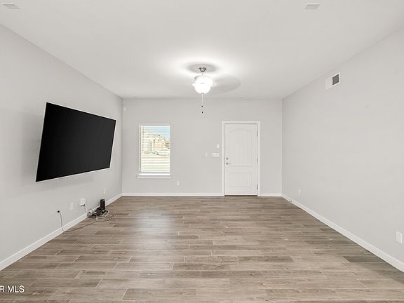 4th image of 14949 Tierra Isaiah Ave