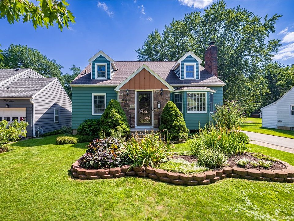 1st image of 37 Fuller Ave